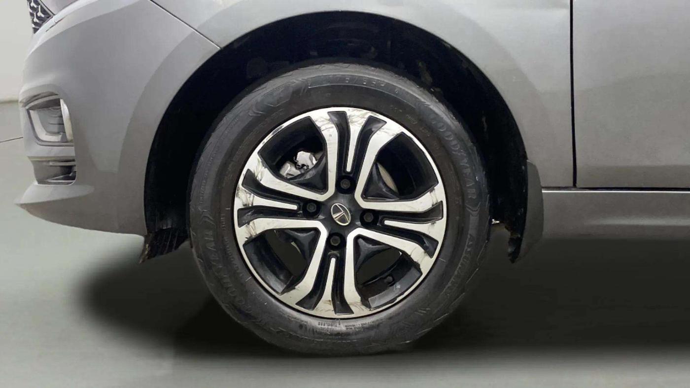 2022 Tata TIGOR XZ PLUS CNG, CNG, Manual, 74,711 km, Left Front Wheel
