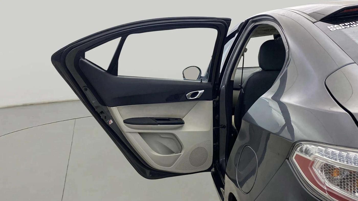 2022 Tata TIGOR XZ PLUS CNG, CNG, Manual, 74,711 km, LHS Rear Door