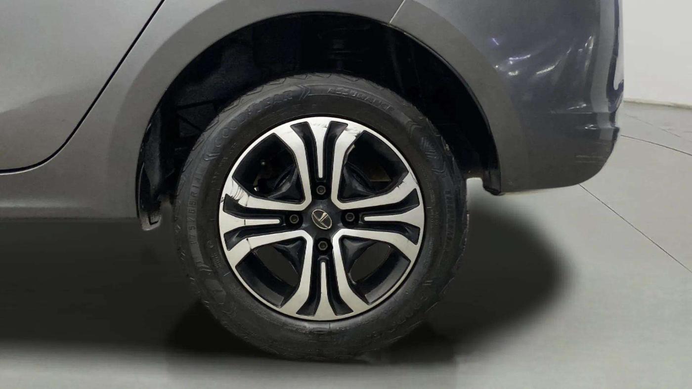 2022 Tata TIGOR XZ PLUS CNG, CNG, Manual, 74,711 km, Left Rear Wheel