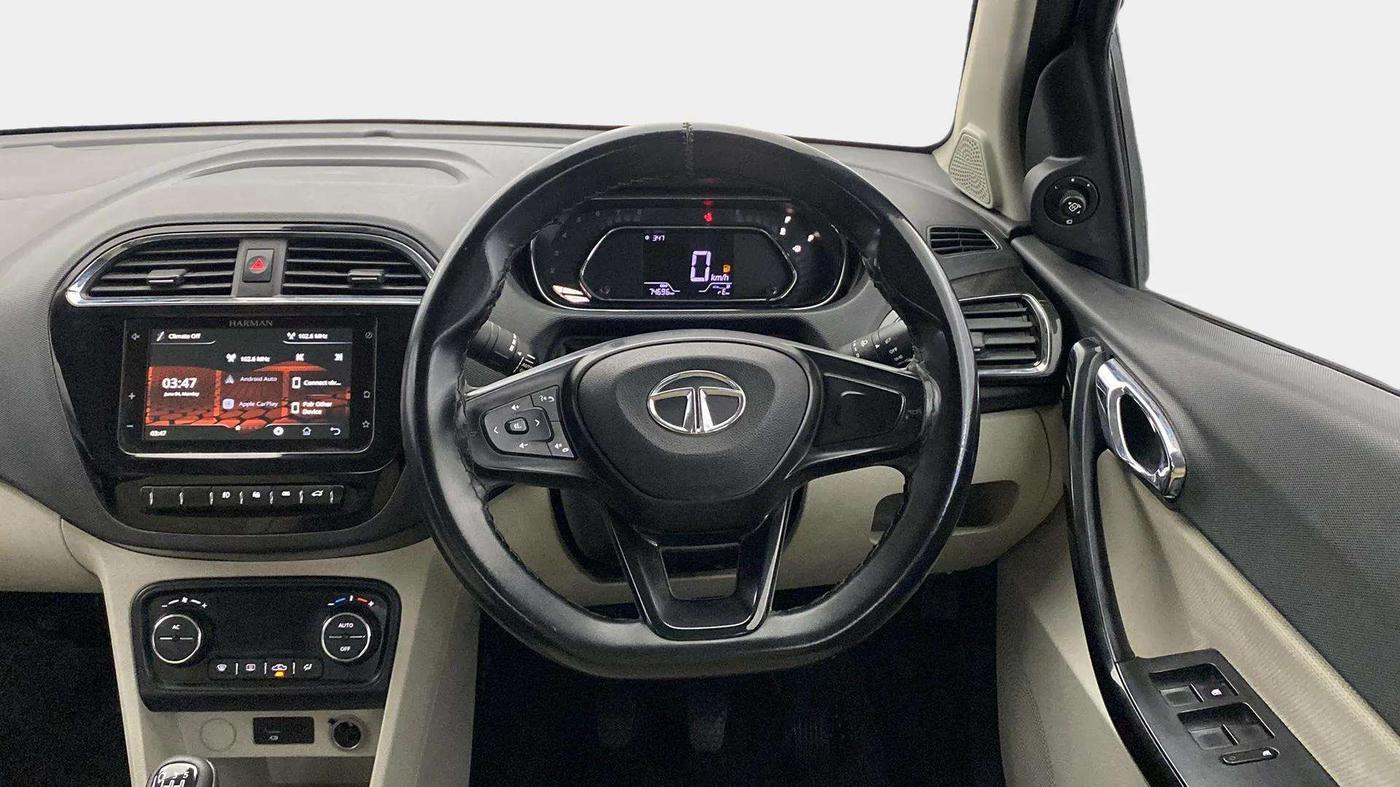 2022 Tata TIGOR XZ PLUS CNG, CNG, Manual, 74,711 km, Steering Wheel Close Up