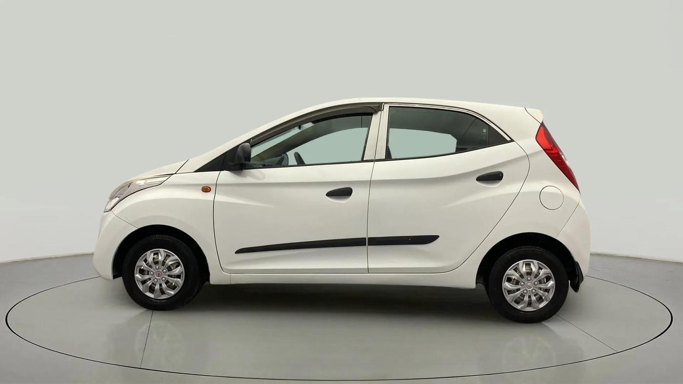 2017 Hyundai Eon ERA +, Petrol, Manual, 67,350 km, Left Side