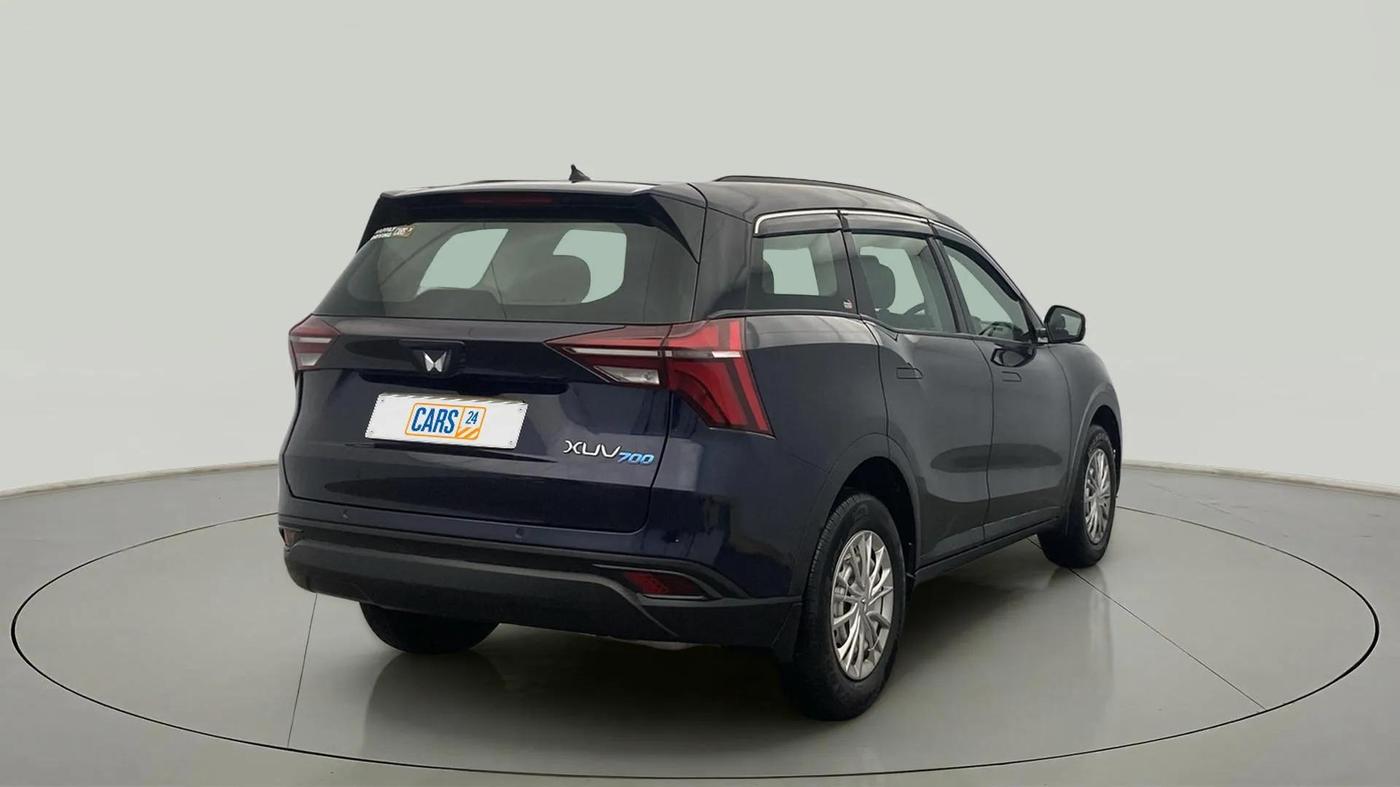 2022 Mahindra XUV700 MX P MT 5 STR, Petrol, Manual, 4,285 km, Right Back Diagonal