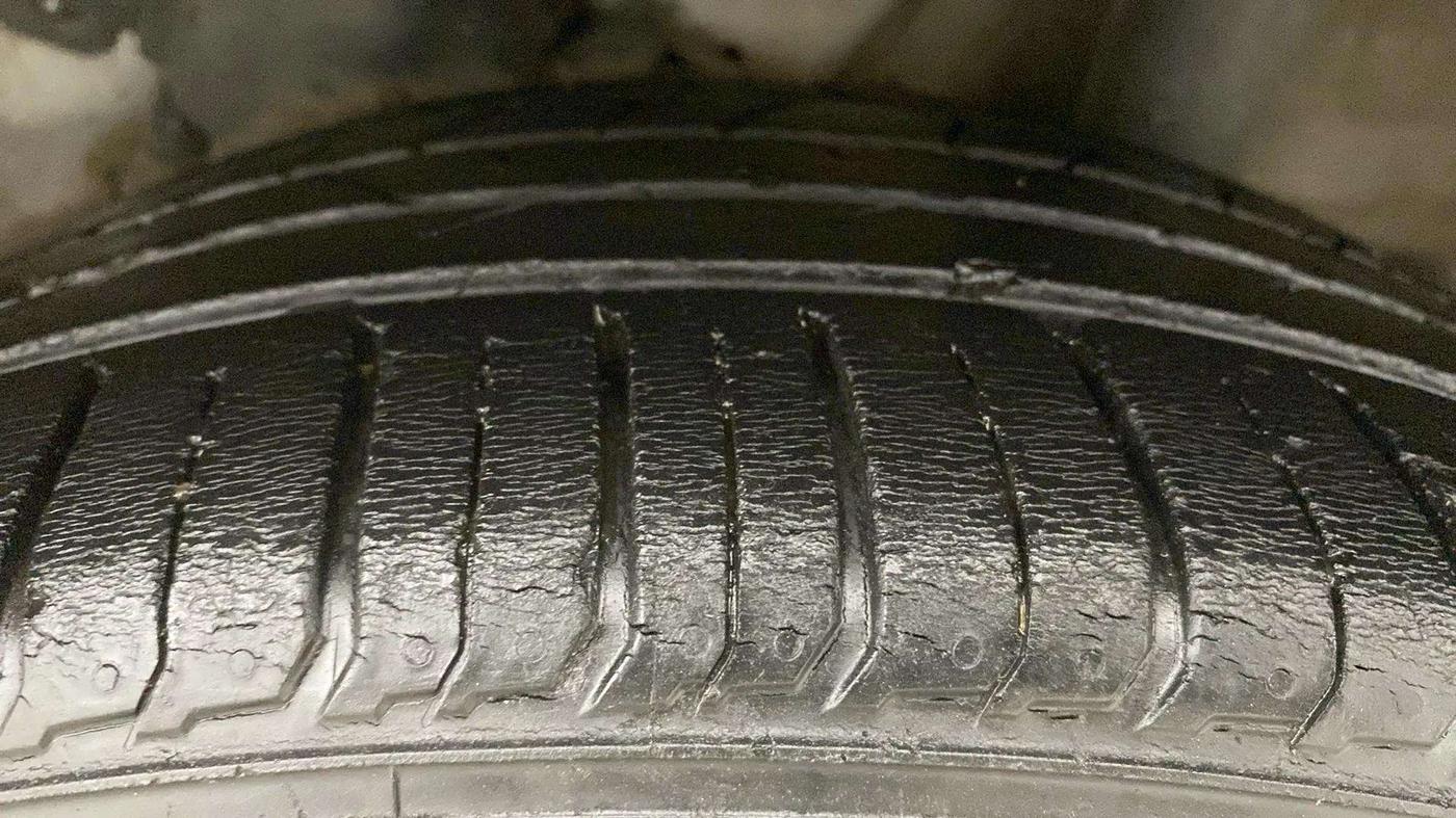 2019 Hyundai VENUE SX 1.0 TURBO, Petrol, Manual, 36,232 km, Left Rear Tyre Tread