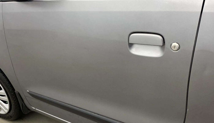 2013 Maruti Wagon R 1.0 VXI, Petrol, Manual, 92,399 km, Front passenger door - Minor scratches