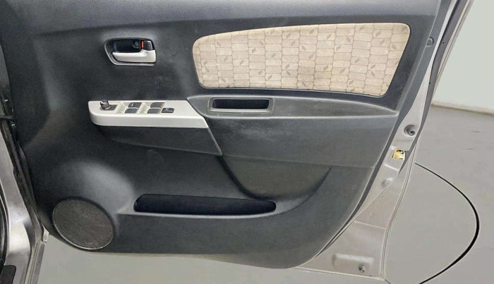 2013 Maruti Wagon R 1.0 VXI, Petrol, Manual, 92,399 km, Driver Side Door Panels Control