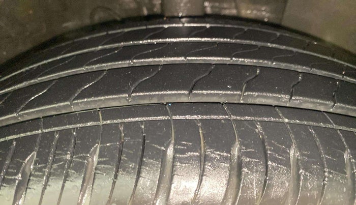 2019 Hyundai VENUE SX PLUS 1.0 TURBO DCT, Petrol, Automatic, 10,235 km, Right Front Tyre Tread