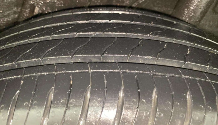 2019 Hyundai VENUE SX PLUS 1.0 TURBO DCT, Petrol, Automatic, 10,235 km, Left Rear Tyre Tread