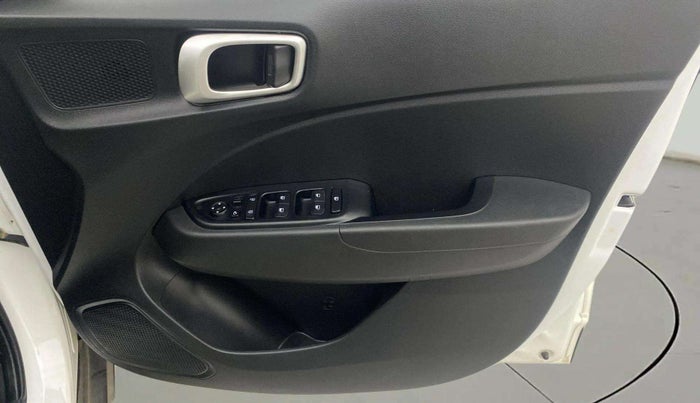 2019 Hyundai VENUE SX PLUS 1.0 TURBO DCT, Petrol, Automatic, 10,235 km, Driver Side Door Panels Control