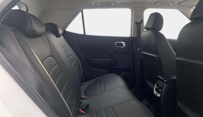 2019 Hyundai VENUE SX PLUS 1.0 TURBO DCT, Petrol, Automatic, 10,235 km, Right Side Rear Door Cabin