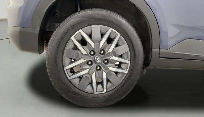 2021 Hyundai VENUE SX 1.5 CRDI, Diesel, Manual, 69,251 km, Right Rear Wheel