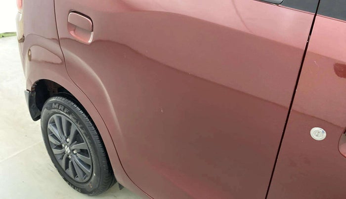 2022 Maruti New Wagon-R ZXI PLUS 1.2 DUAL TONE, Petrol, Manual, 30,297 km, Right rear door - Minor scratches