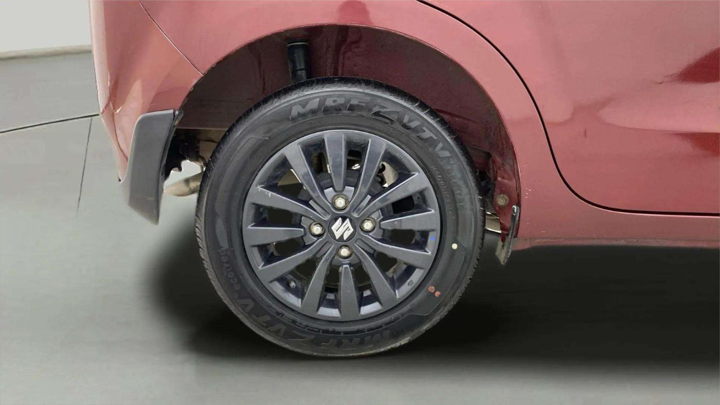 2022 Maruti New Wagon-R ZXI PLUS 1.2 DUAL TONE, Petrol, Manual, 30,669 km, Right Rear Wheel