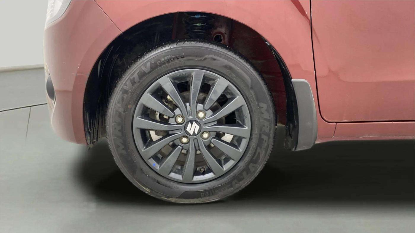 2022 Maruti New Wagon-R ZXI PLUS 1.2 DUAL TONE, Petrol, Manual, 30,669 km, Left Front Wheel