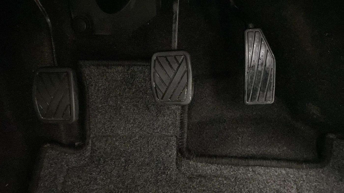 2022 Maruti New Wagon-R ZXI PLUS 1.2 DUAL TONE, Petrol, Manual, 30,669 km, Pedals