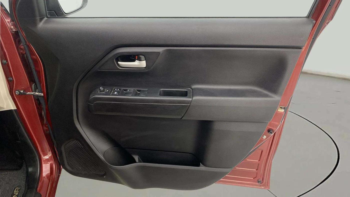 2022 Maruti New Wagon-R ZXI PLUS 1.2 DUAL TONE, Petrol, Manual, 30,669 km, Driver Side Door Panels Control