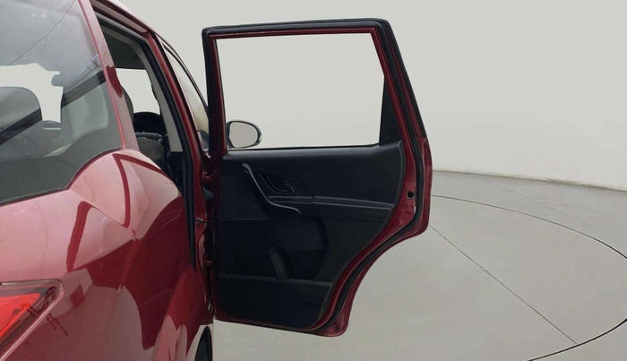 2020 Mahindra XUV500 W5, Diesel, Manual, 25,774 km, RHS Rear Door