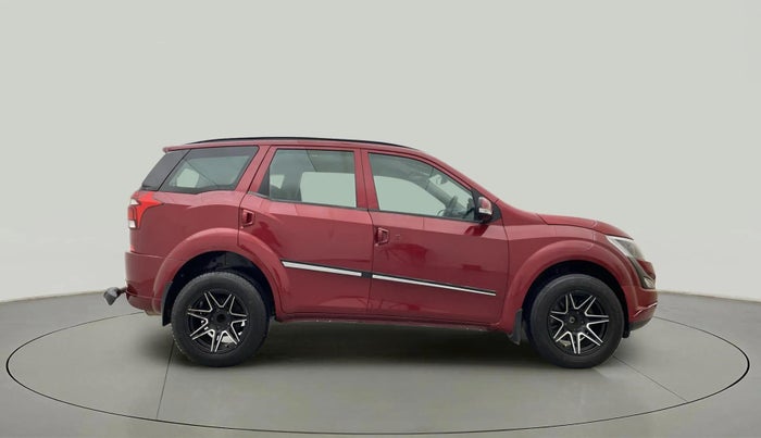 2020 Mahindra XUV500 W5, Diesel, Manual, 25,774 km, Right Side View