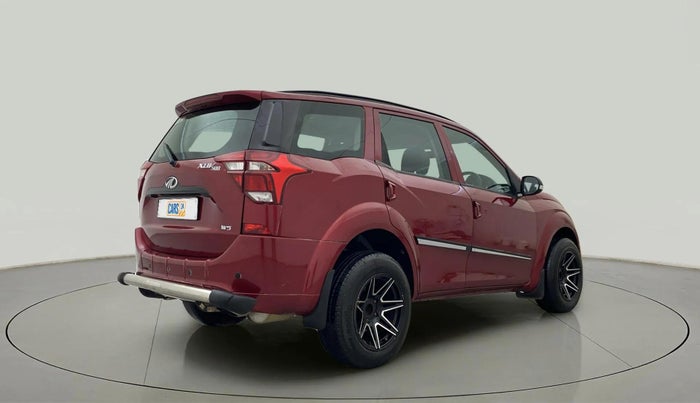 2020 Mahindra XUV500 W5, Diesel, Manual, 25,774 km, Right Back Diagonal
