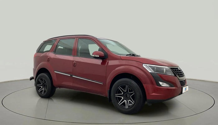 2020 Mahindra XUV500 W5, Diesel, Manual, 25,774 km, Right Front Diagonal