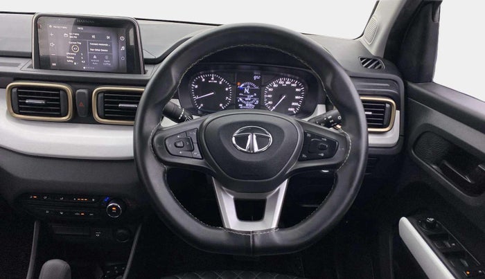 2023 Tata PUNCH ACCOMPLISHED AMT, Petrol, Automatic, 18,490 km, Steering Wheel Close Up
