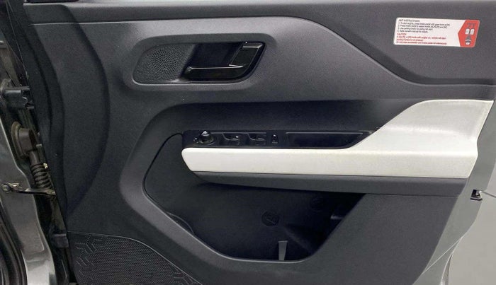 2023 Tata PUNCH ACCOMPLISHED AMT, Petrol, Automatic, 18,490 km, Driver Side Door Panels Control