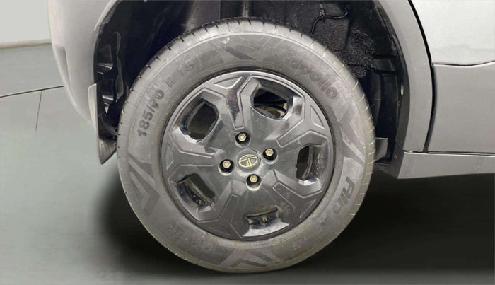 2023 Tata PUNCH ACCOMPLISHED AMT, Petrol, Automatic, 18,490 km, Right Rear Wheel