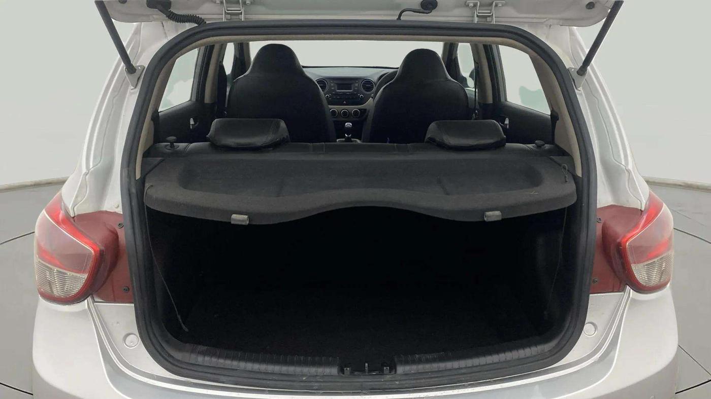 2016 Hyundai Grand i10 ASTA (O) 1.2 KAPPA VTVT, Petrol, Manual, 38,321 km, Boot Open Zoomed View