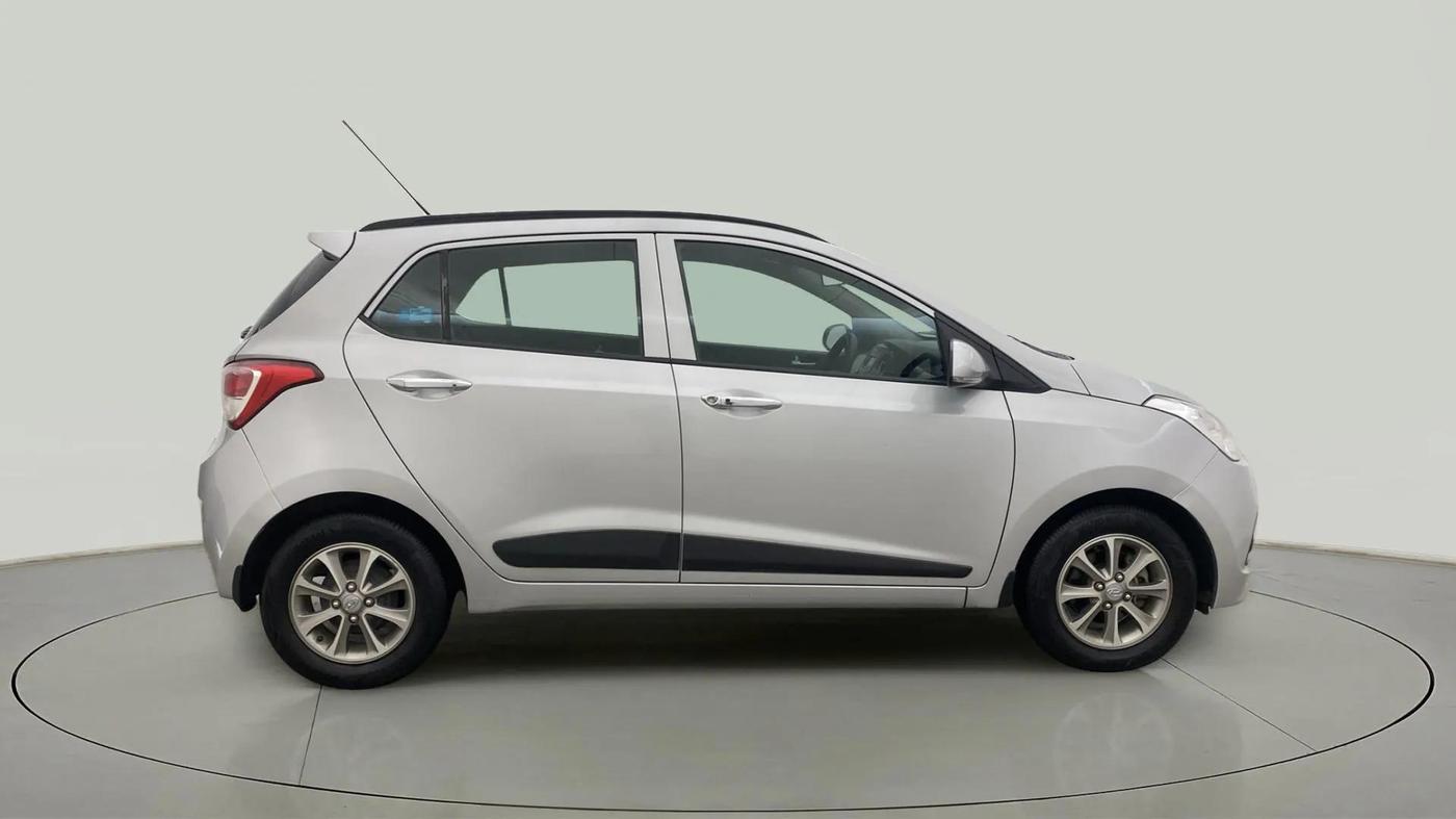 2016 Hyundai Grand i10 ASTA (O) 1.2 KAPPA VTVT, Petrol, Manual, 38,321 km, Right Side View
