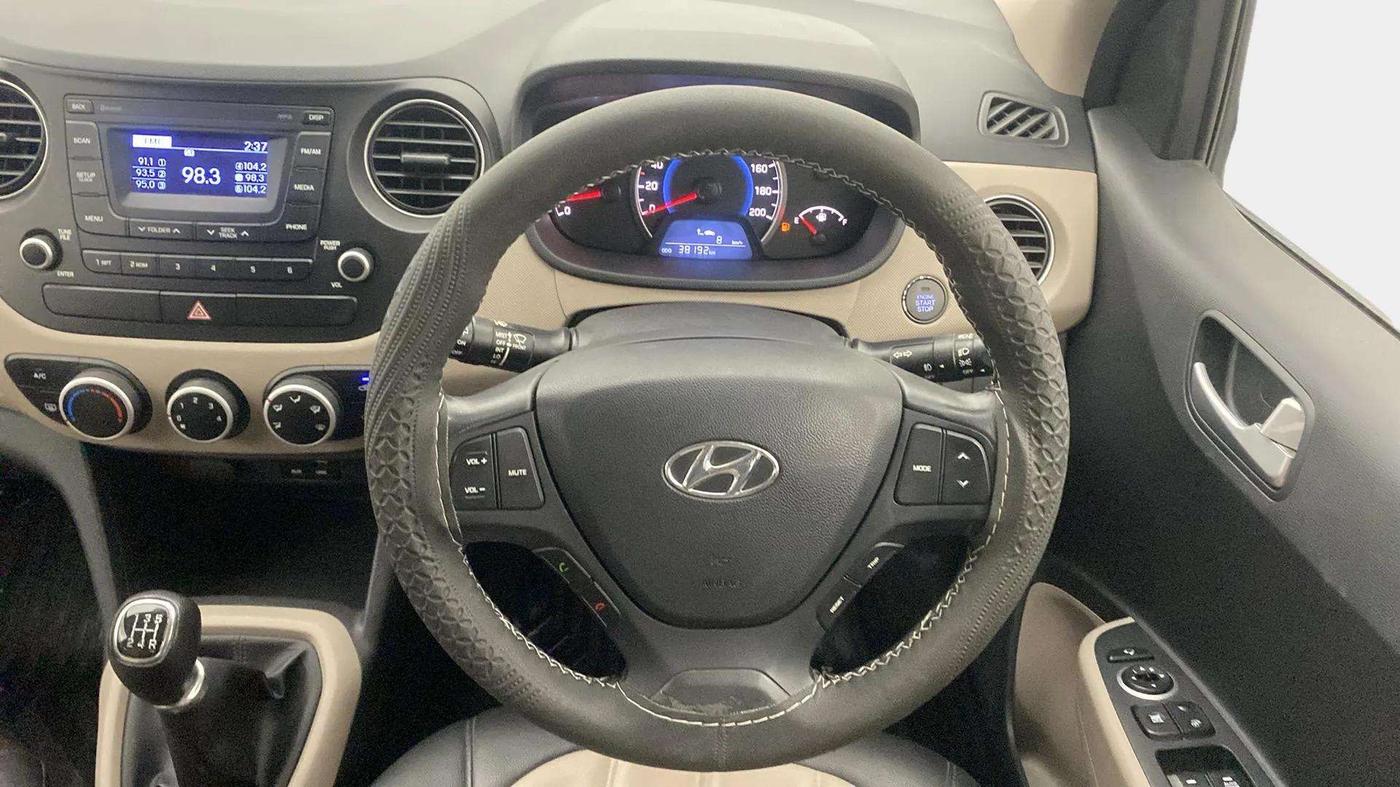 2016 Hyundai Grand i10 ASTA (O) 1.2 KAPPA VTVT, Petrol, Manual, 38,321 km, Steering Wheel Close Up