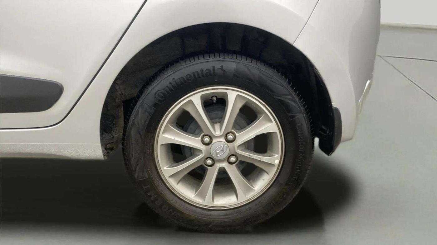 2016 Hyundai Grand i10 ASTA (O) 1.2 KAPPA VTVT, Petrol, Manual, 38,321 km, Left Rear Wheel
