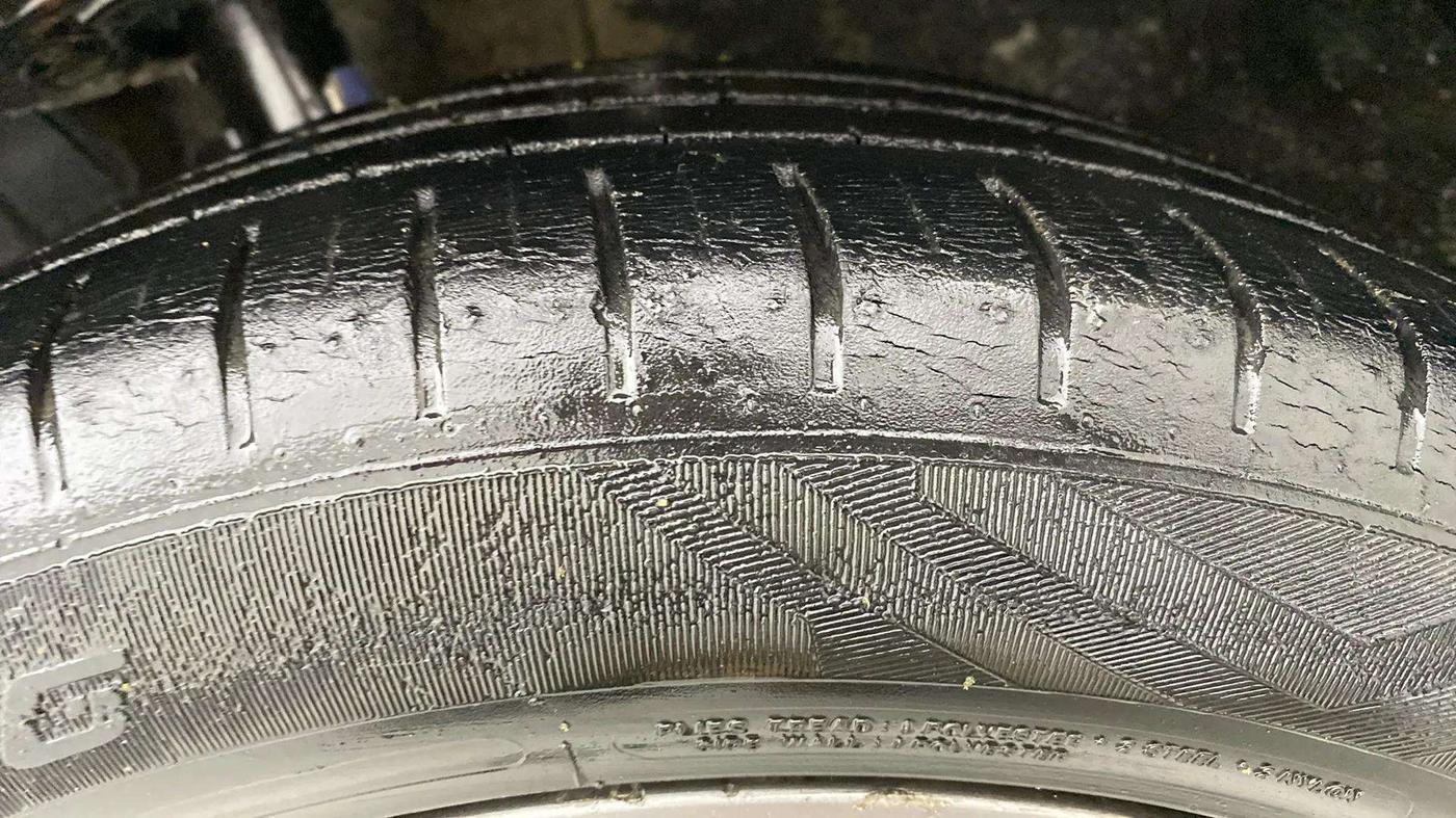 2018 Maruti Baleno ALPHA PETROL 1.2, Petrol, Manual, 76,649 km, Left Front Tyre Tread