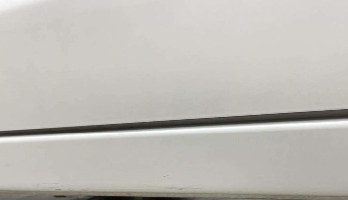 2018 Maruti Baleno ALPHA PETROL 1.2, Petrol, Manual, 76,649 km, Left running board - Minor scratches