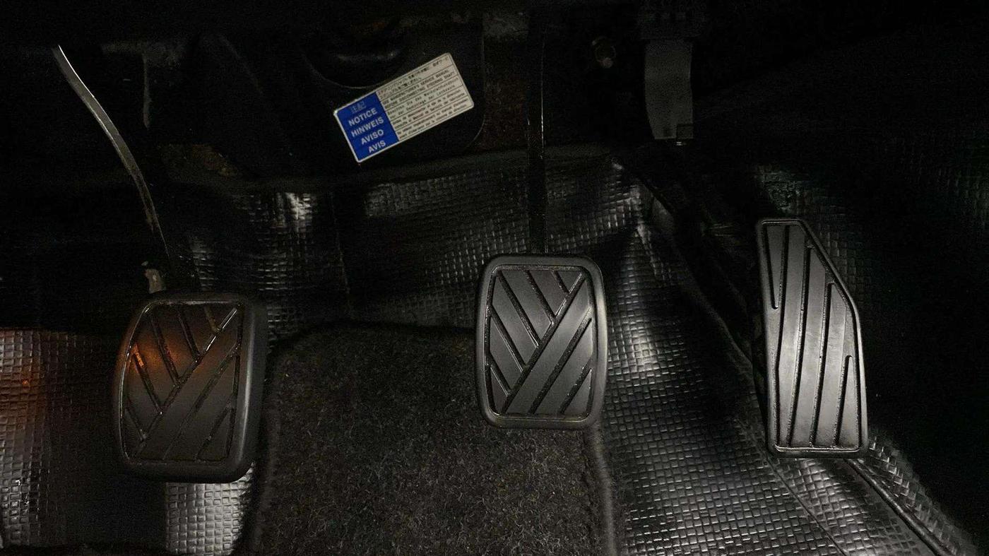 2018 Maruti Baleno ALPHA PETROL 1.2, Petrol, Manual, 76,649 km, Pedals