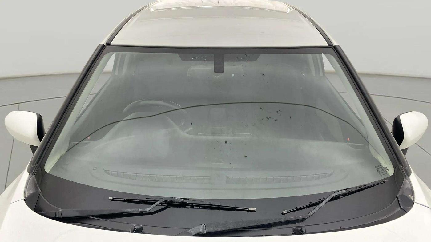 2018 Maruti Baleno ALPHA PETROL 1.2, Petrol, Manual, 76,649 km, Front Windshield