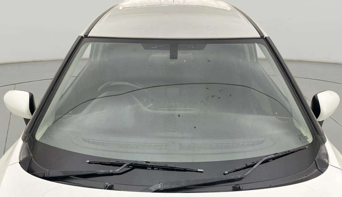 2018 Maruti Baleno ALPHA PETROL 1.2, Petrol, Manual, 76,649 km, Front Windshield