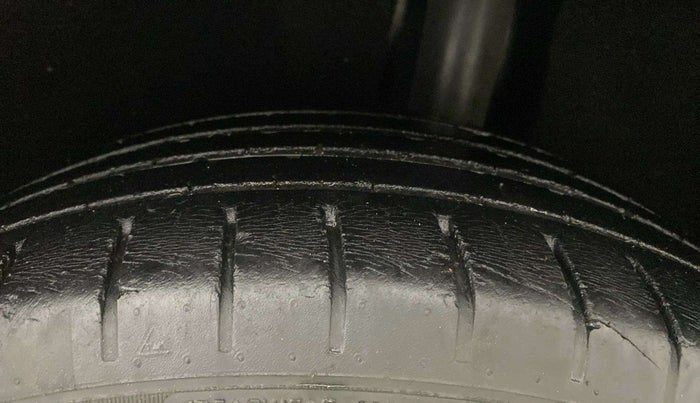 2017 Maruti Baleno ZETA CVT PETROL 1.2, Petrol, Automatic, 52,075 km, Left Rear Tyre Tread