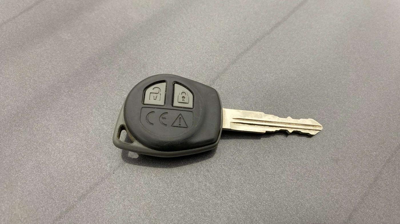 2021 Maruti Vitara Brezza LXI, Petrol, Manual, 27,313 km, Key Close Up