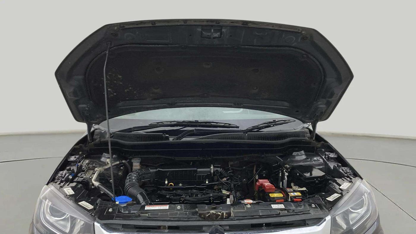 2021 Maruti Vitara Brezza LXI, Petrol, Manual, 27,313 km, Open Bonet