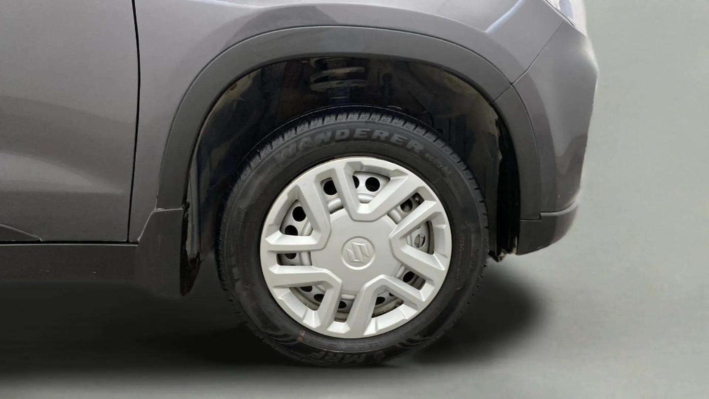 2021 Maruti Vitara Brezza LXI, Petrol, Manual, 27,313 km, Right Front Wheel