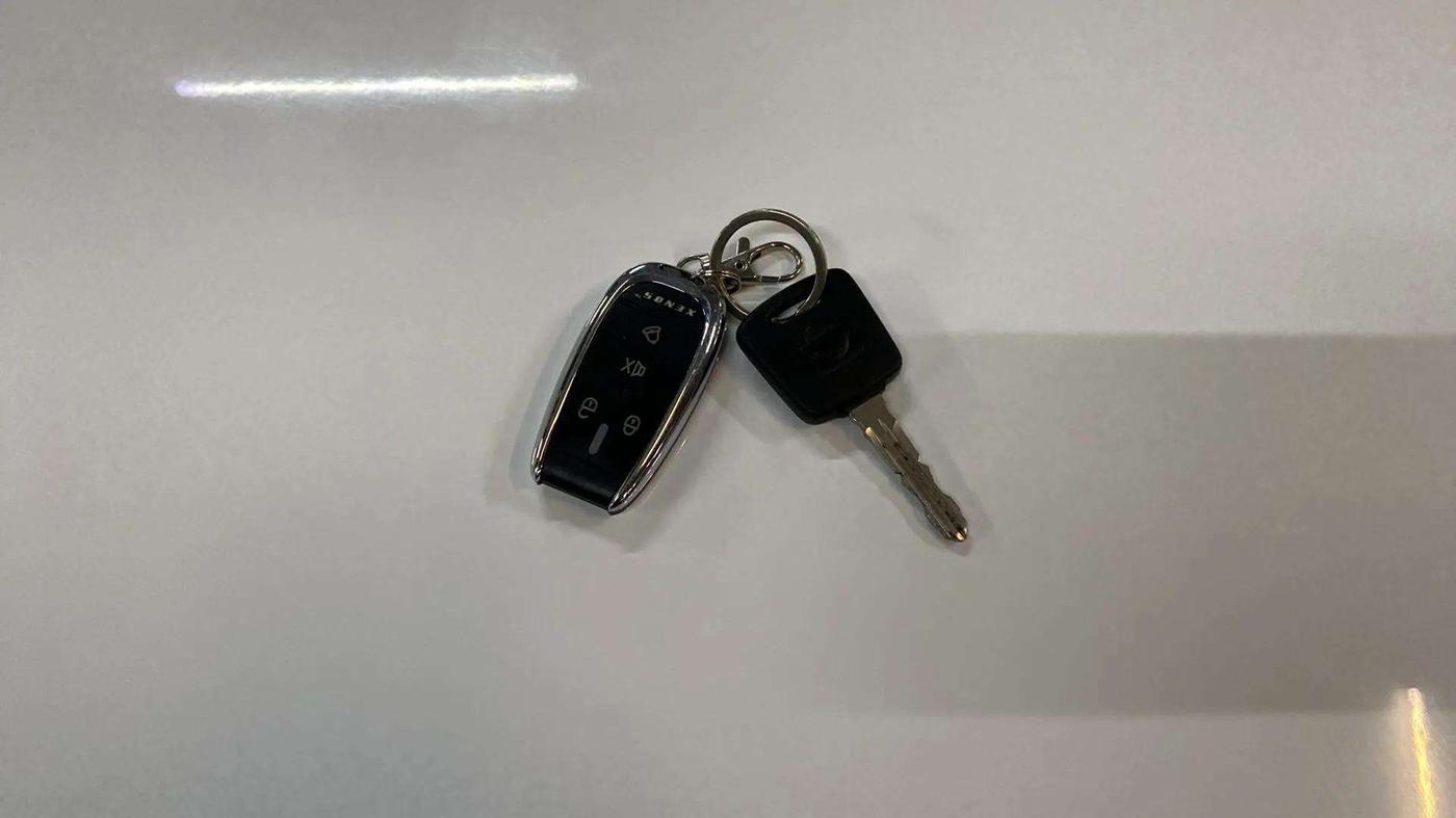 2023 Nissan MAGNITE XE, Petrol, Manual, 3,133 km, Key Close Up