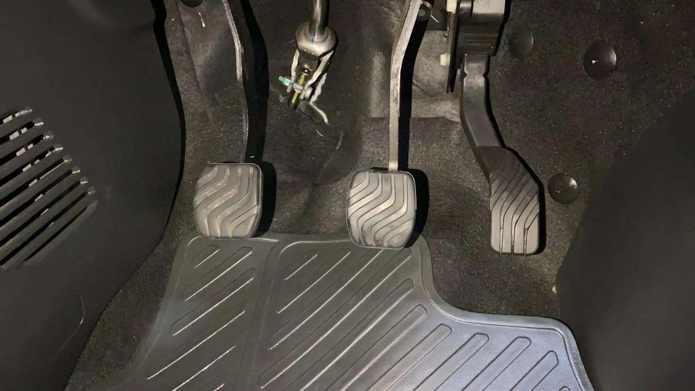2023 Nissan MAGNITE XE, Petrol, Manual, 3,133 km, Pedals