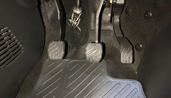 2023 Nissan MAGNITE XE, Petrol, Manual, 3,104 km, Pedals