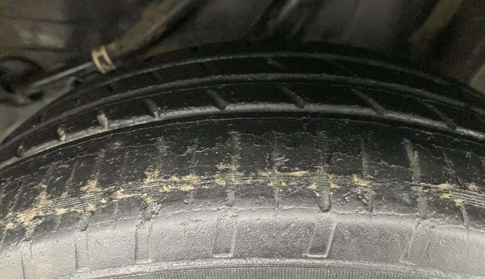 2016 Honda Amaze 1.2L I-VTEC SX, Petrol, Manual, 96,976 km, Left Rear Tyre Tread