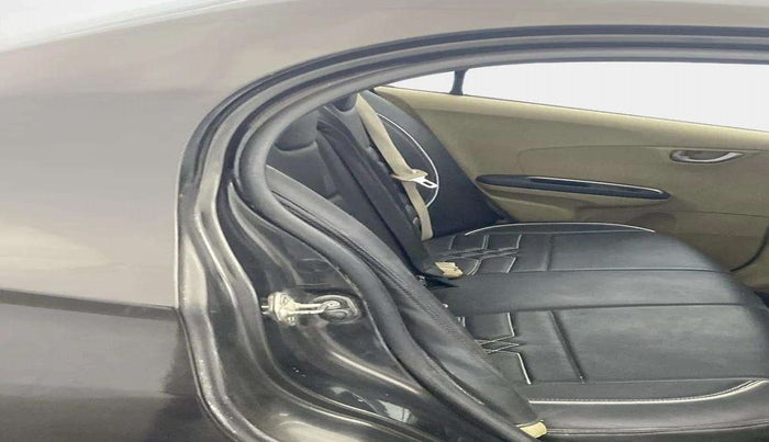 2016 Honda Amaze 1.2L I-VTEC SX, Petrol, Manual, 96,976 km, Right C pillar - Slightly dented