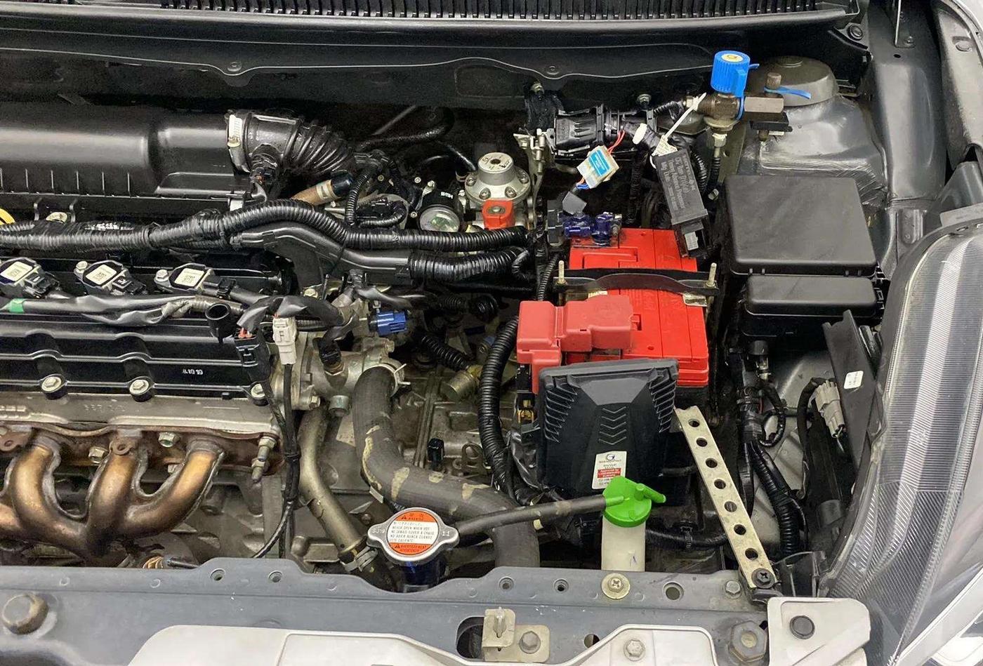 2019 Toyota Glanza G, CNG, Manual, 70,150 km, Engine View - Left