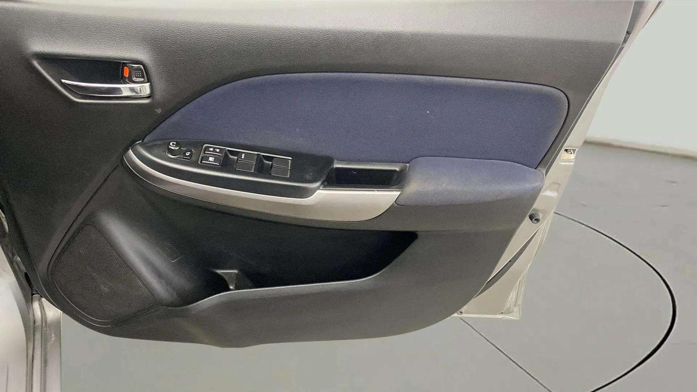 2019 Toyota Glanza G, CNG, Manual, 70,150 km, Driver Side Door Panels Control