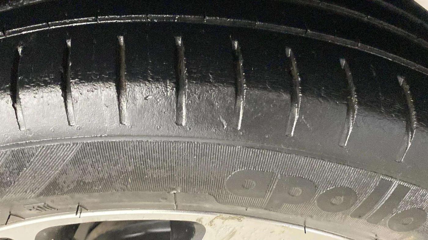 2019 Toyota Glanza G, CNG, Manual, 70,150 km, Right Rear Tyre Tread