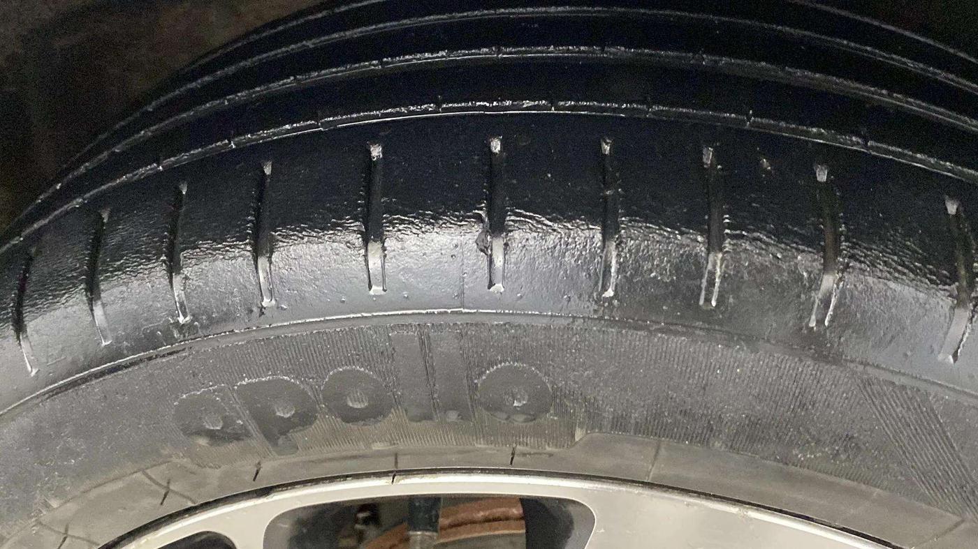 2019 Toyota Glanza G, CNG, Manual, 70,150 km, Right Front Tyre Tread