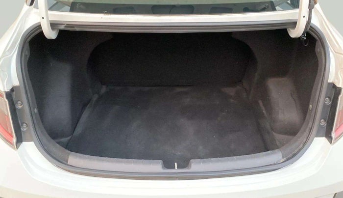 2022 Hyundai AURA S 1.2, Petrol, Manual, 17,605 km, Boot Inside