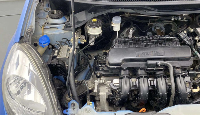2013 Honda Brio VX MT, Petrol, Manual, 38,584 km, Engine View - Right